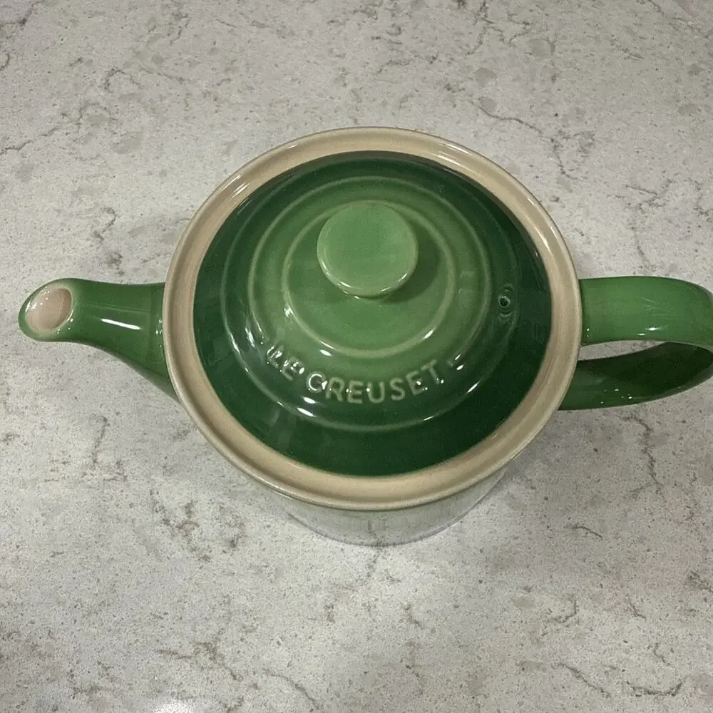 Le Creuset Medium Grand Teapot 1.3L 1.4QT BAMBOO Green Stoneware Glazed NEW